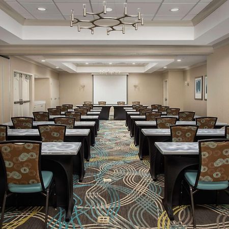 Hilton Garden Inn Charlotte/Муурсвил Екстериор снимка