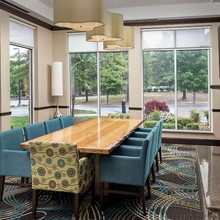 Hilton Garden Inn Charlotte/Муурсвил Екстериор снимка