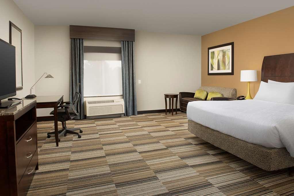 Hilton Garden Inn Charlotte/Муурсвил Стая снимка