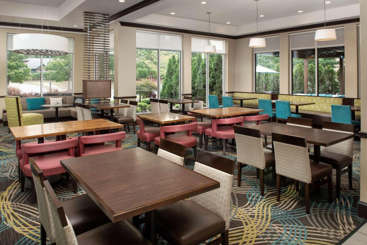 Hilton Garden Inn Charlotte/Муурсвил Екстериор снимка