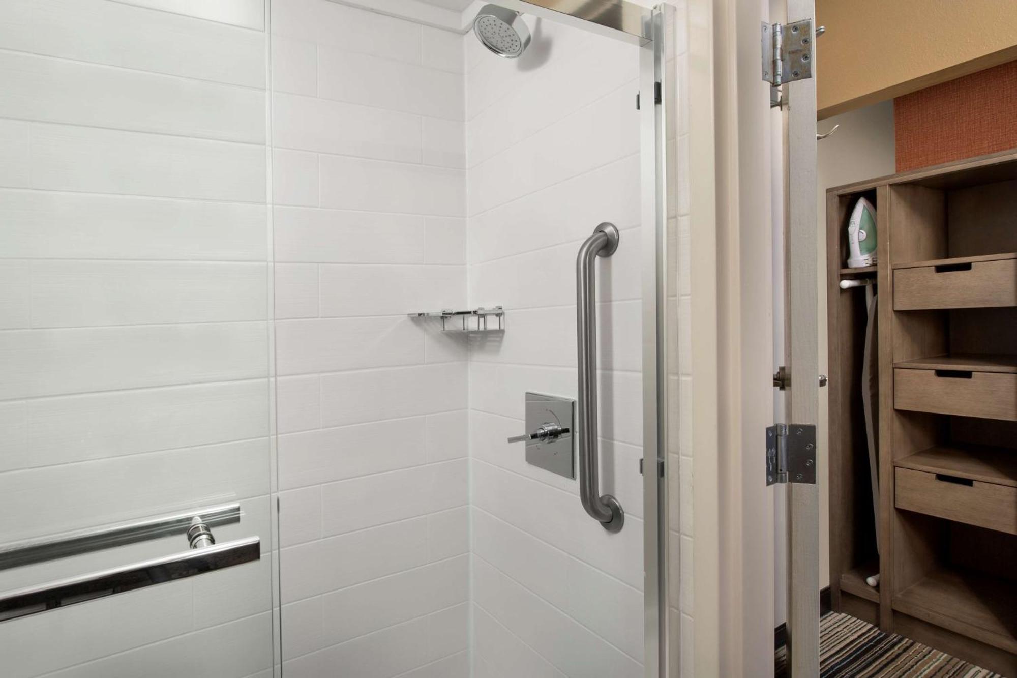 Hilton Garden Inn Charlotte/Муурсвил Екстериор снимка