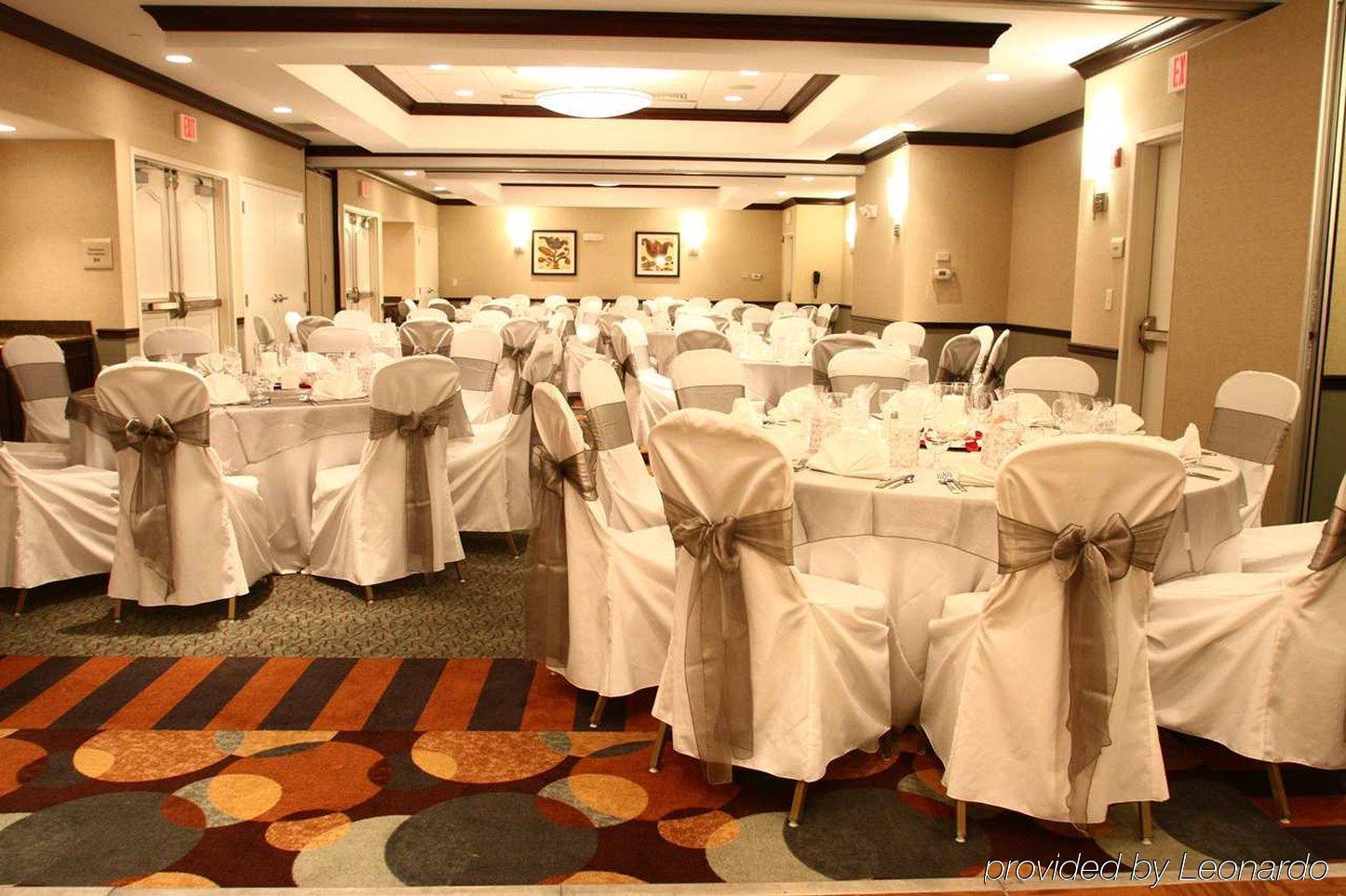 Hilton Garden Inn Charlotte/Муурсвил Ресторант снимка