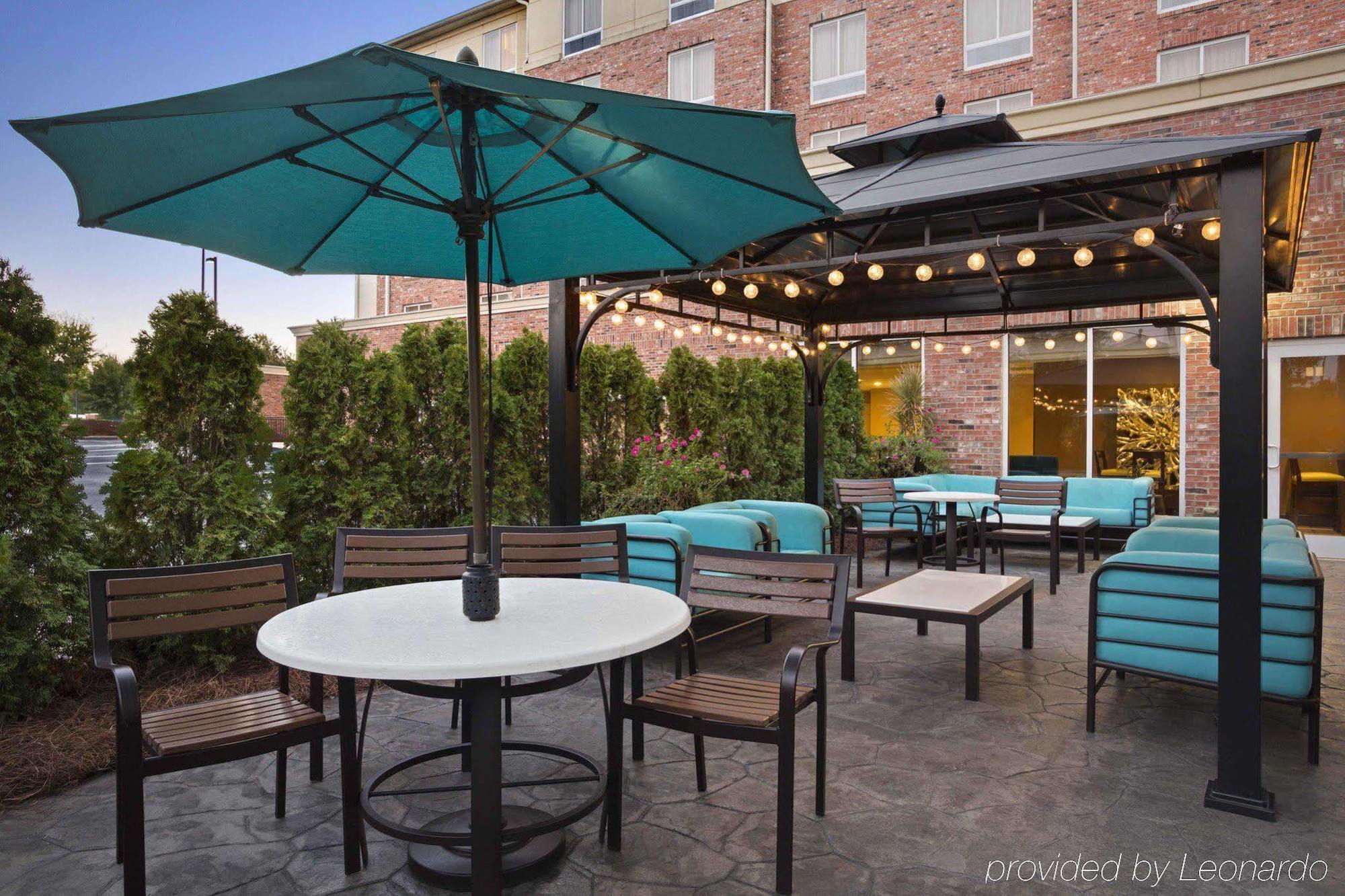Hilton Garden Inn Charlotte/Муурсвил Екстериор снимка