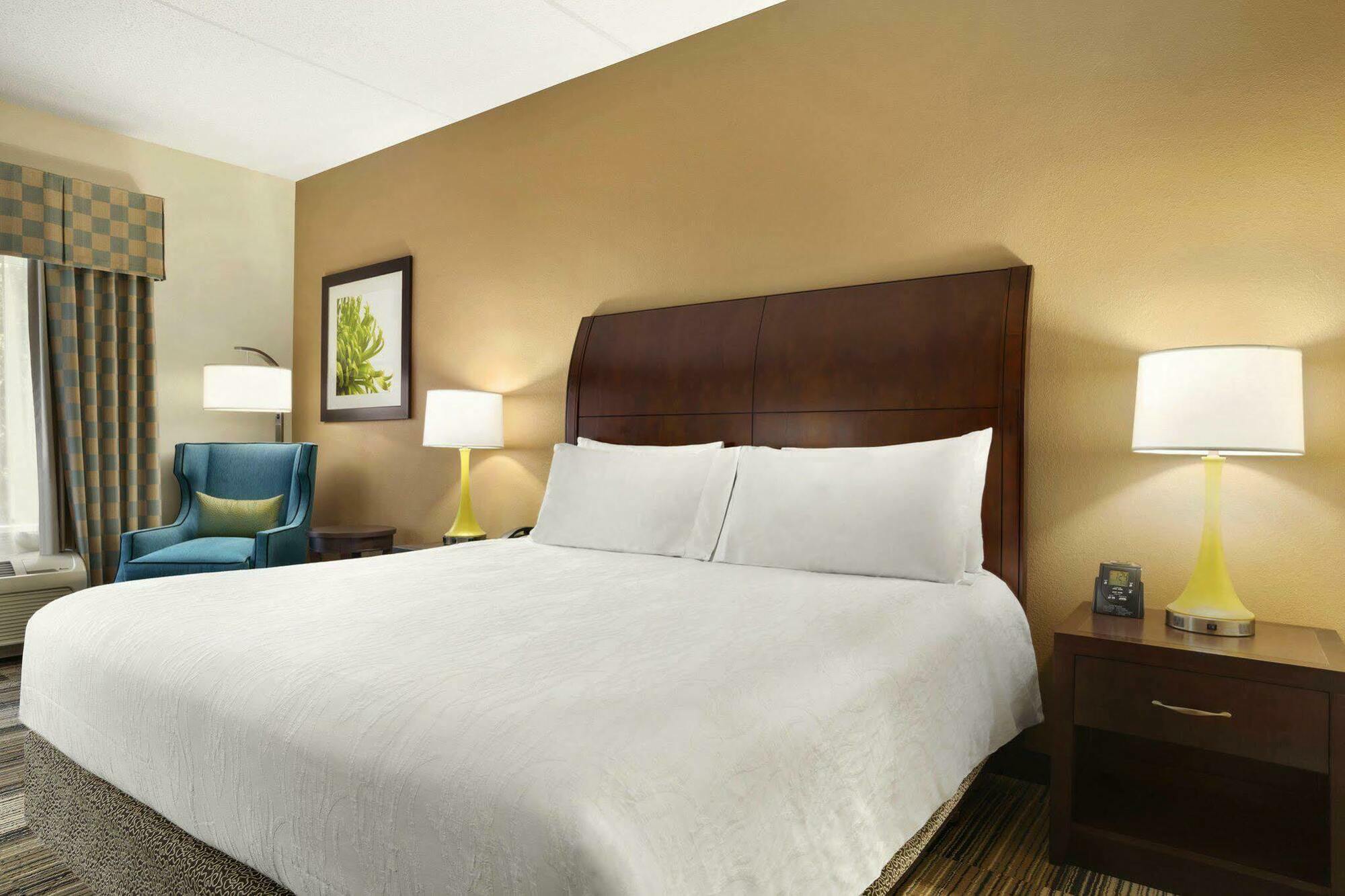 Hilton Garden Inn Charlotte/Муурсвил Екстериор снимка